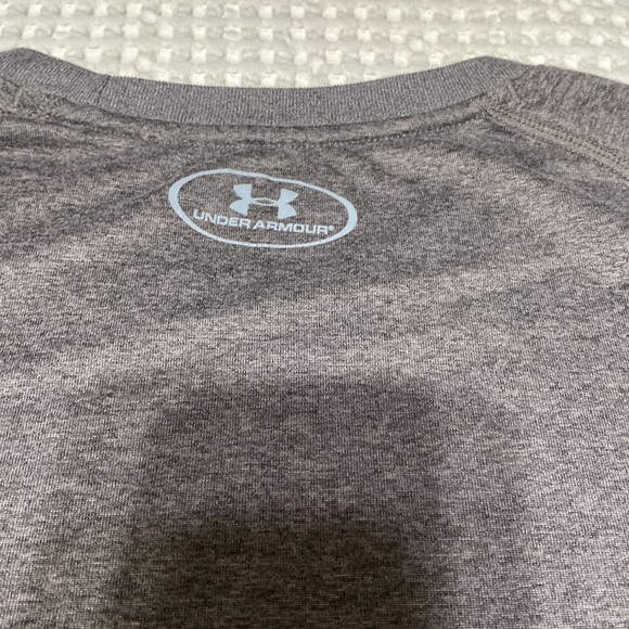 Under Armour T-shirt Iowa Hawkeyes Outback Bowl 2017 Graphic Loose Fit Medium - Picture 4 of 7